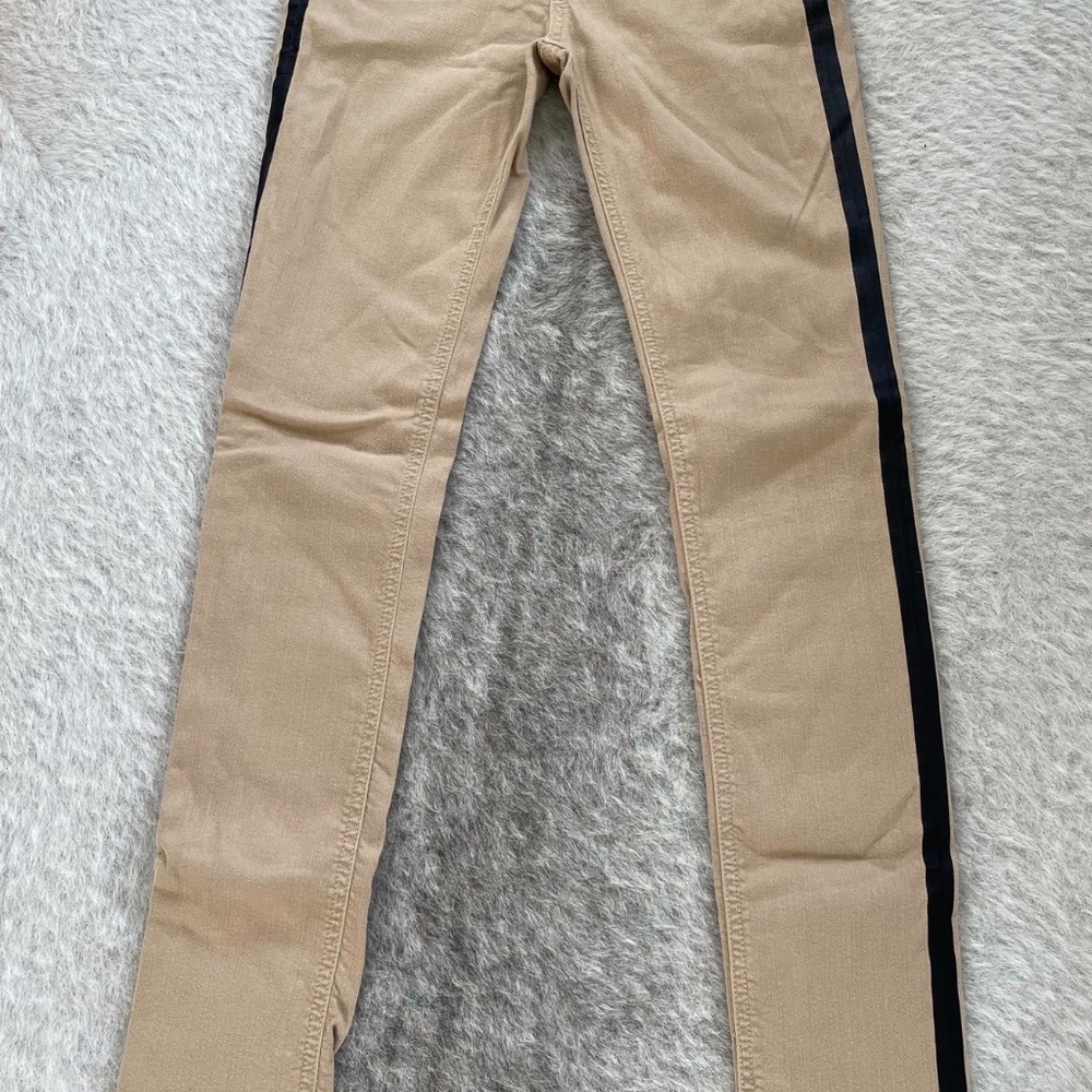 Rag & Bone Jean tuxedo trim skinny jean in khaki/black trim. Size 25